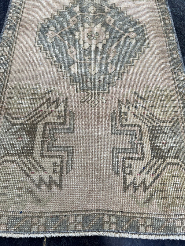 Turkish Mini Rug Oriental Hand Knotted Vintage Rug  1'8'' x  3'2'' #12166