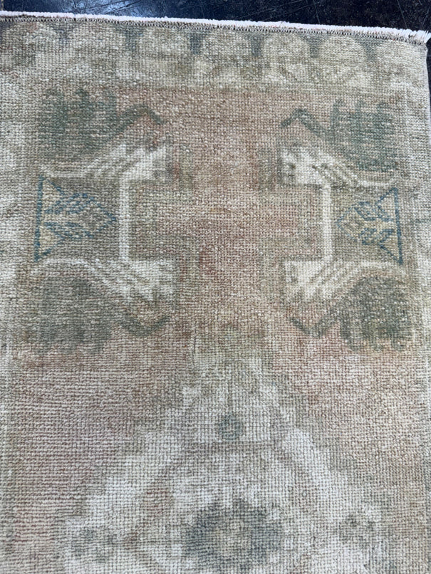 Turkish Mini Rug Oriental Hand Knotted Vintage Rug  1'5'' x  3'2'' #12149