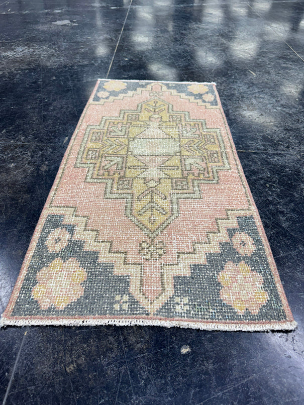 Turkish Mini Rug Oriental Hand Knotted Vintage Rug  1'7'' x  3'2'' #12124