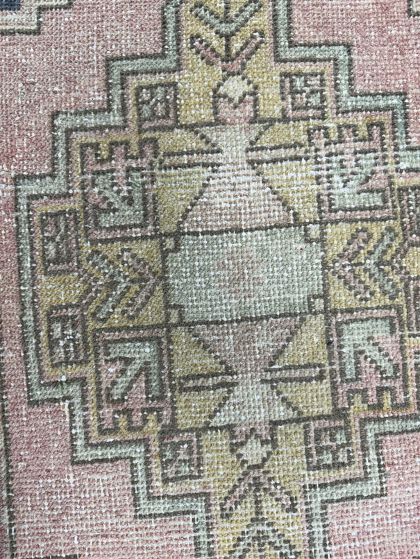 Turkish Mini Rug Oriental Hand Knotted Vintage Rug  1'7'' x  3'2'' #12124