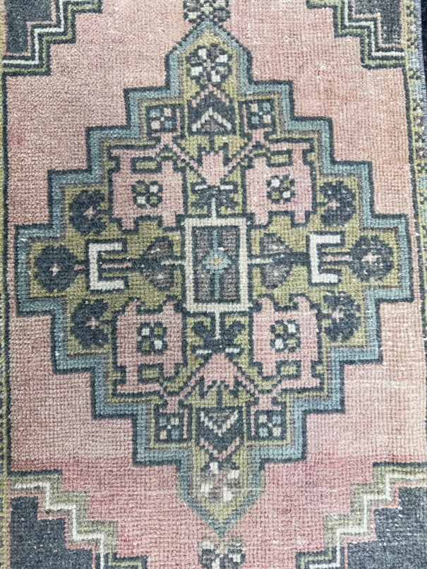 Turkish Mini Rug Oriental Hand Knotted Vintage Rug  1'7'' x  3'2'' #12067