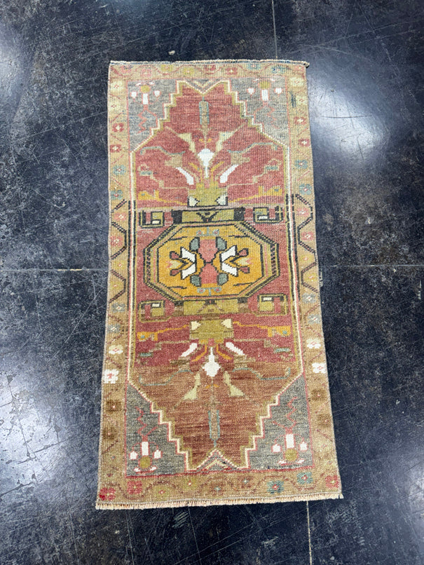 Turkish Mini Rug Oriental Hand Knotted Vintage Rug  1'6'' x  3'2'' #12053