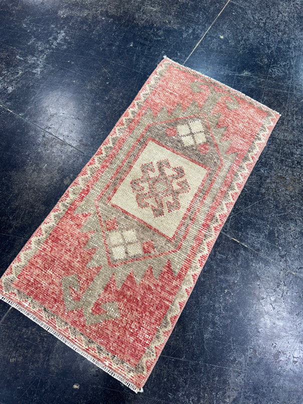 Turkish Mini Rug Oriental Hand Knotted Vintage Rug  1'6" x  3'2'' #12008
