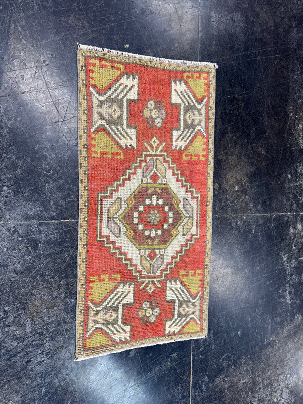 Turkish Mini Rug Oriental Hand Knotted Vintage Rug  1'7" x  3'2'' #12010