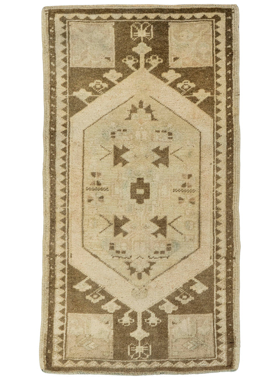 Turkish Yastik Rug  1'8" x  3'2" #22059