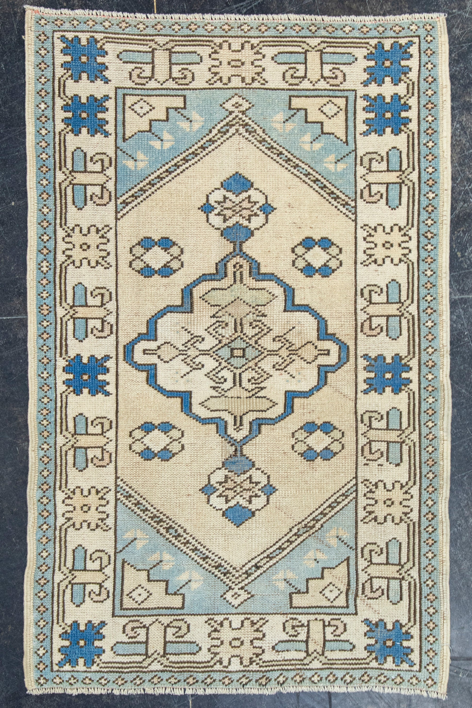 Turkish Vintage Rug 2'8" x 4'2" #20568