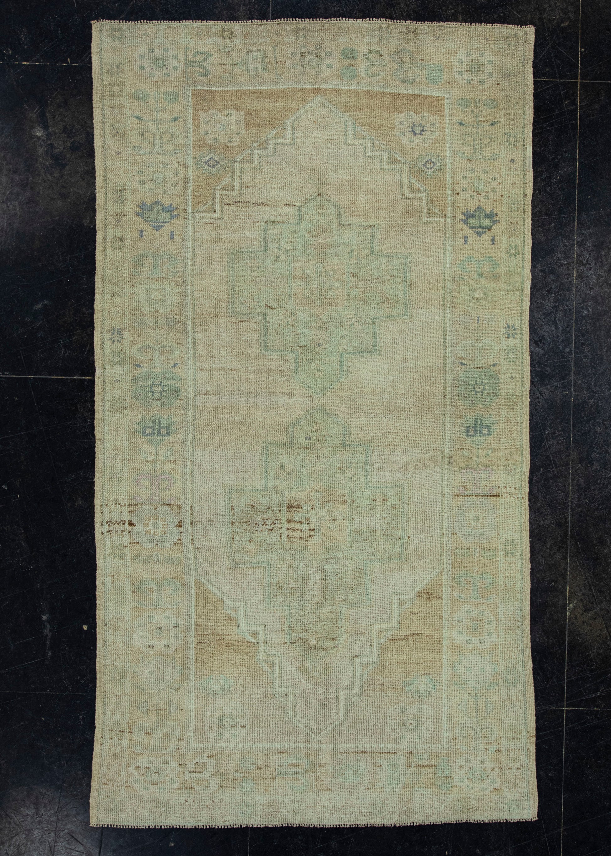 Turkish Vintage Rug 4'2" x 7'9" #20814