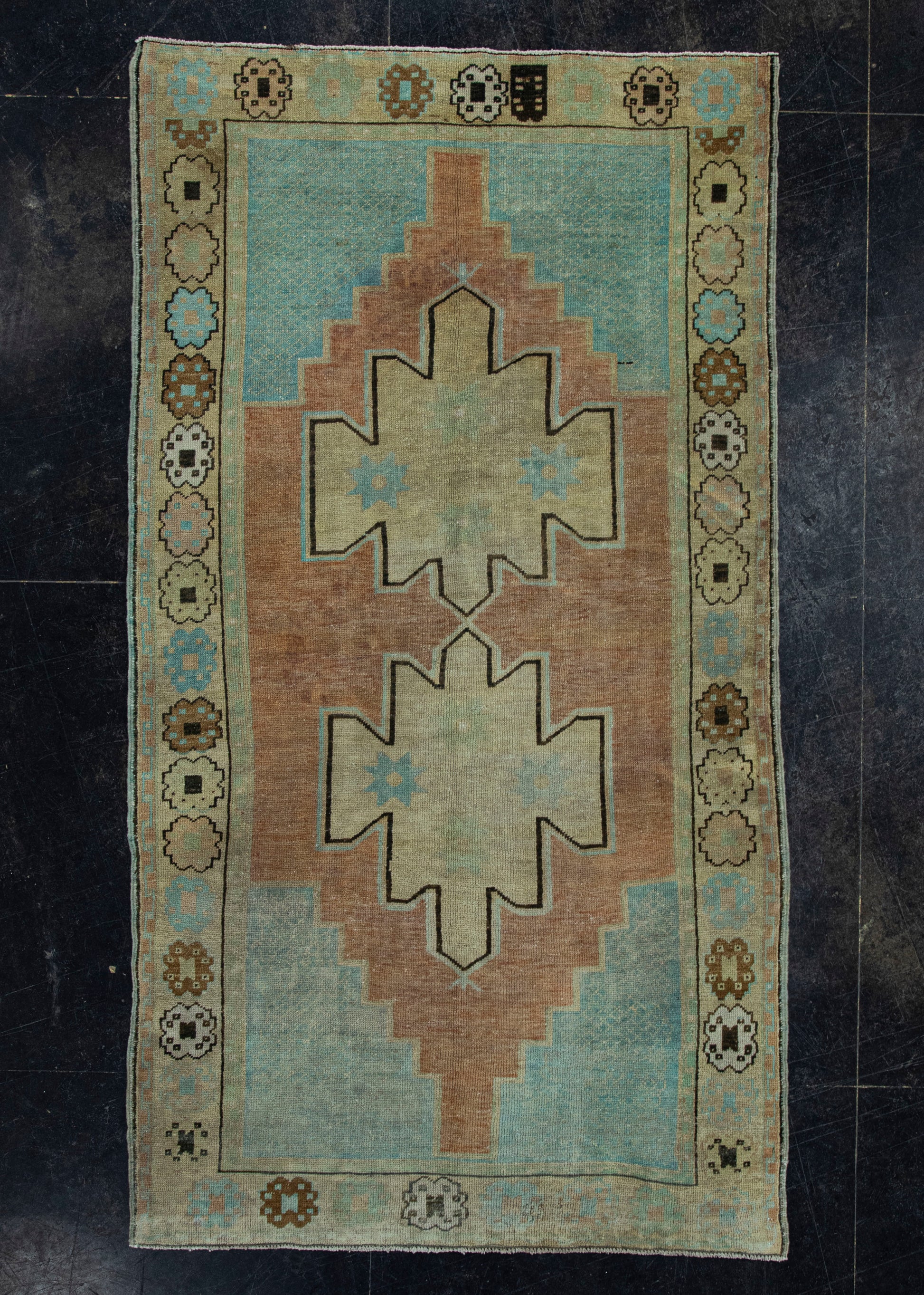 Turkish Vintage Rug 4' x 7'5" #20684