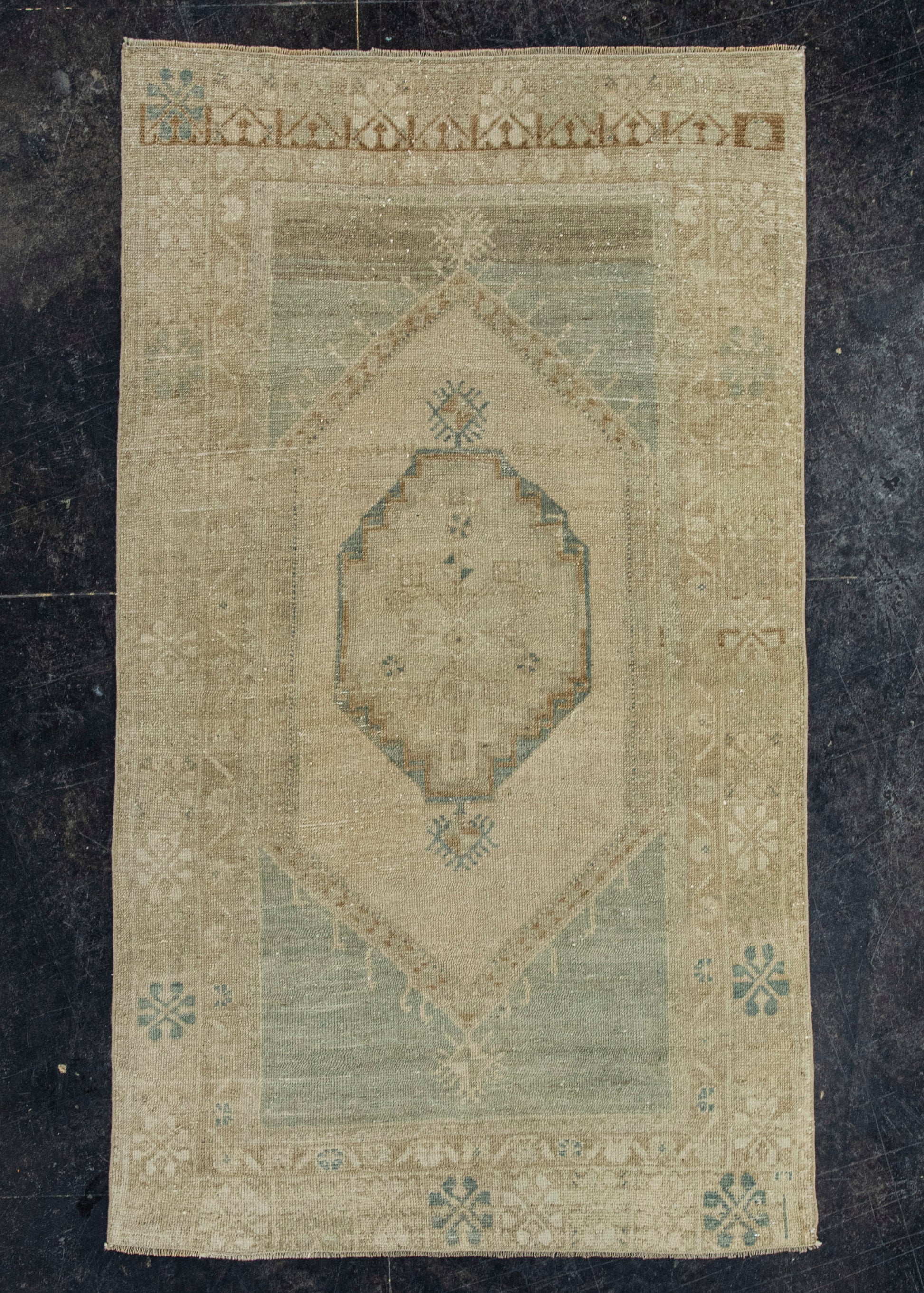 Turkish Vintage Rug  3'6" x 6' #20705