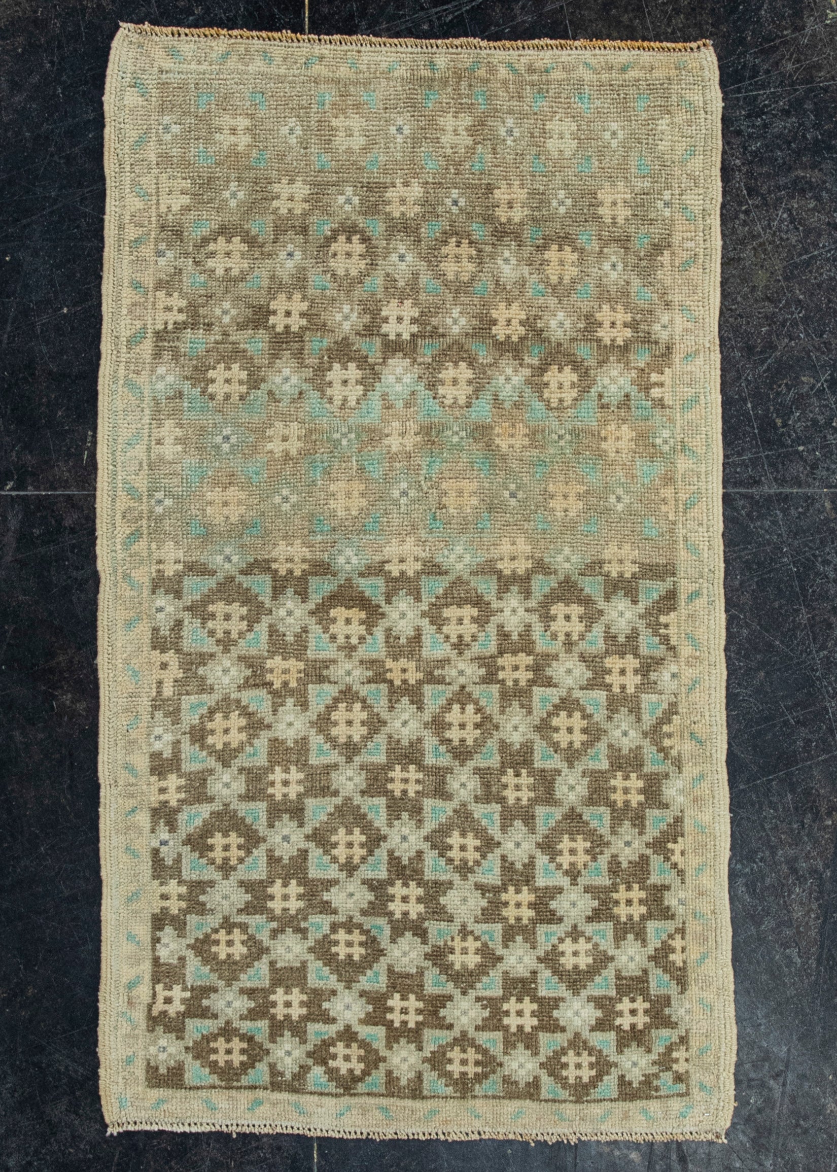 Turkish Vintage Rug  2'5" x 4'2" #20846
