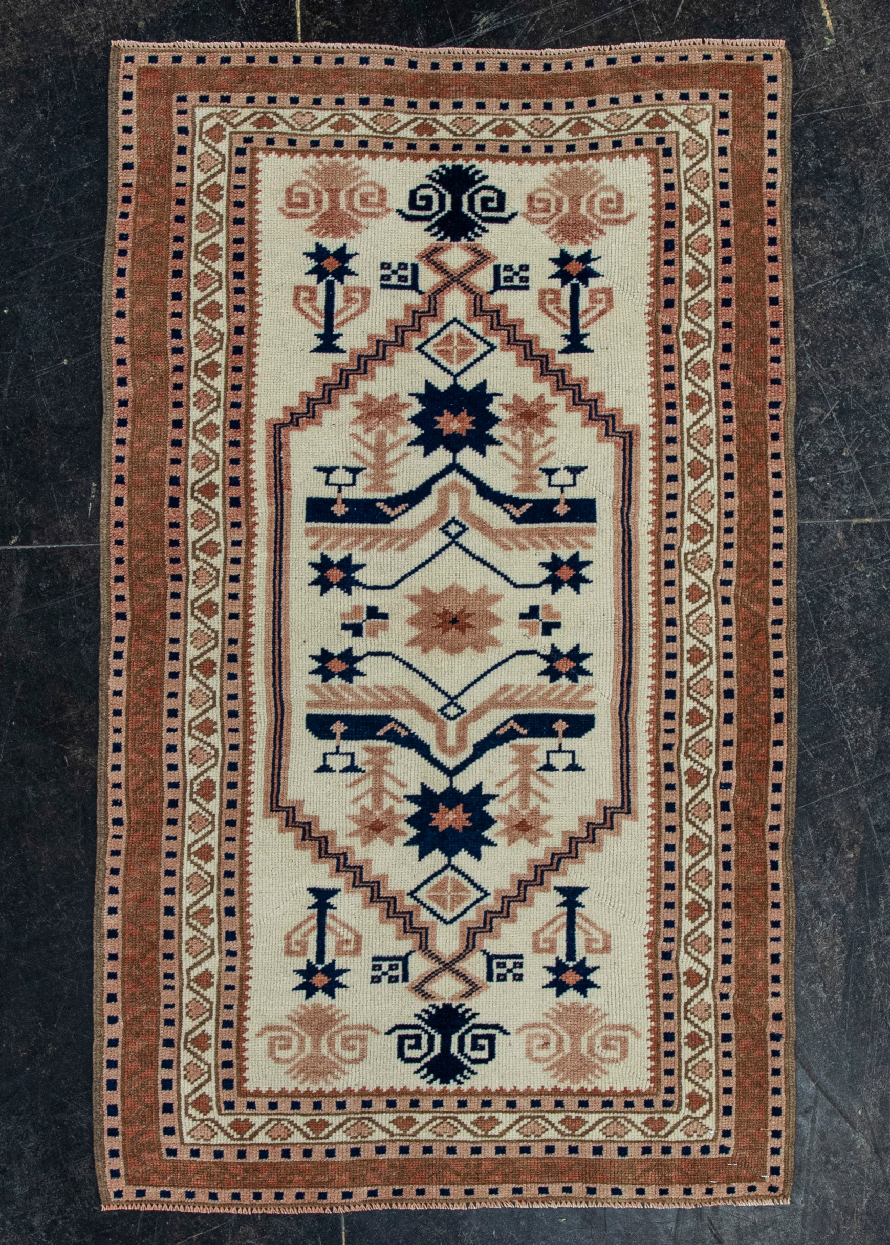 Turkish Vintage Rug  2'8" x 4'5" #20692