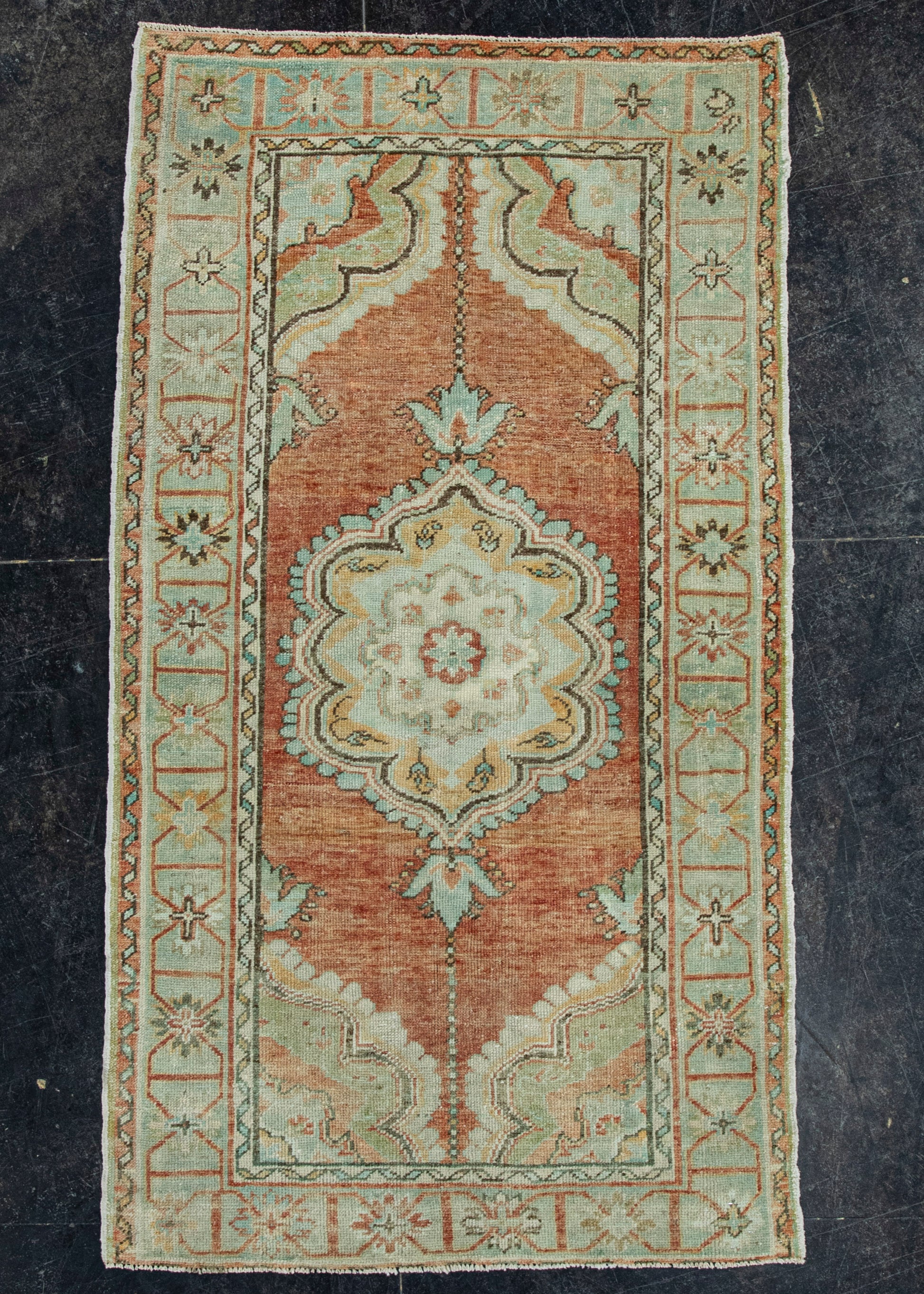 Turkish Vintage Rug  3'1" x 5'7" #20690
