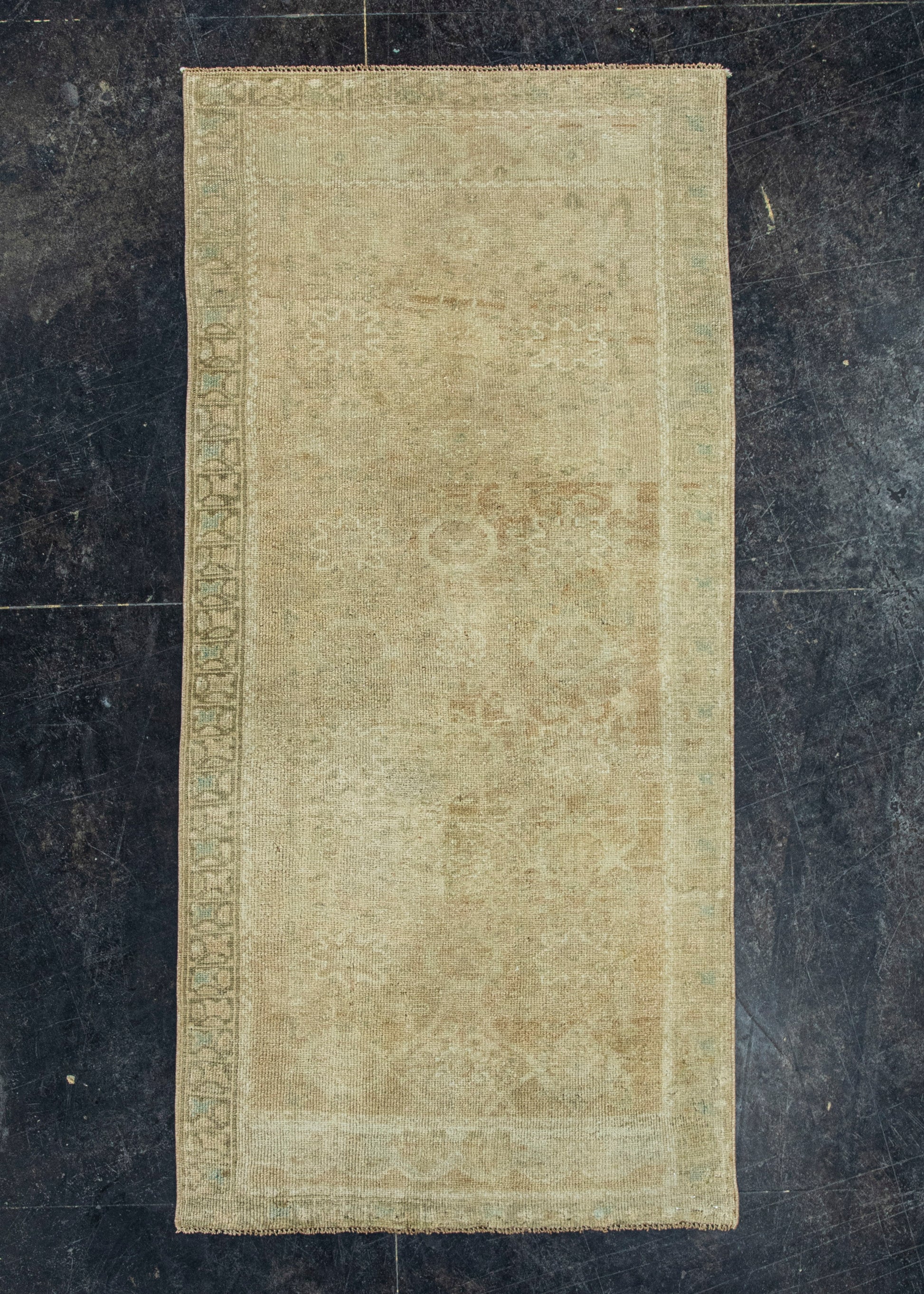Turkish Vintage Rug  2'9" x 5'10" #20674