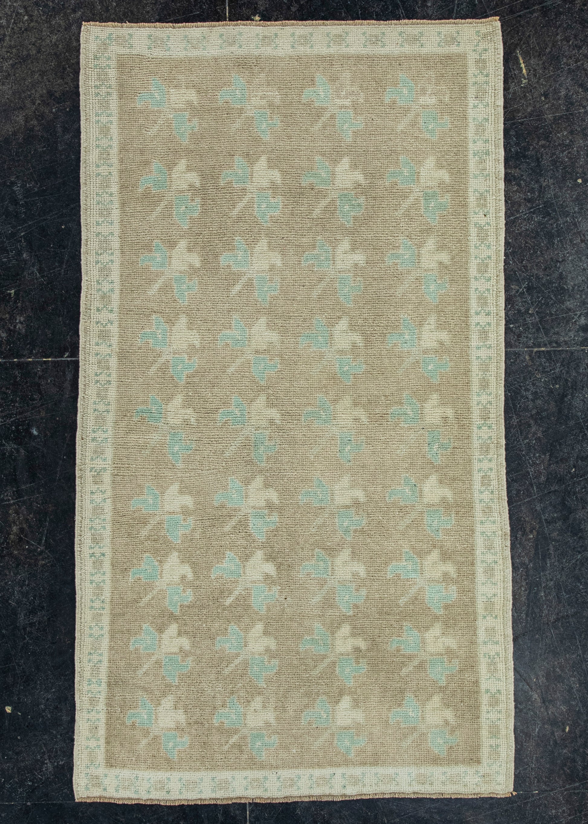 Turkish Vintage Rug  3' x 5'4" #20847