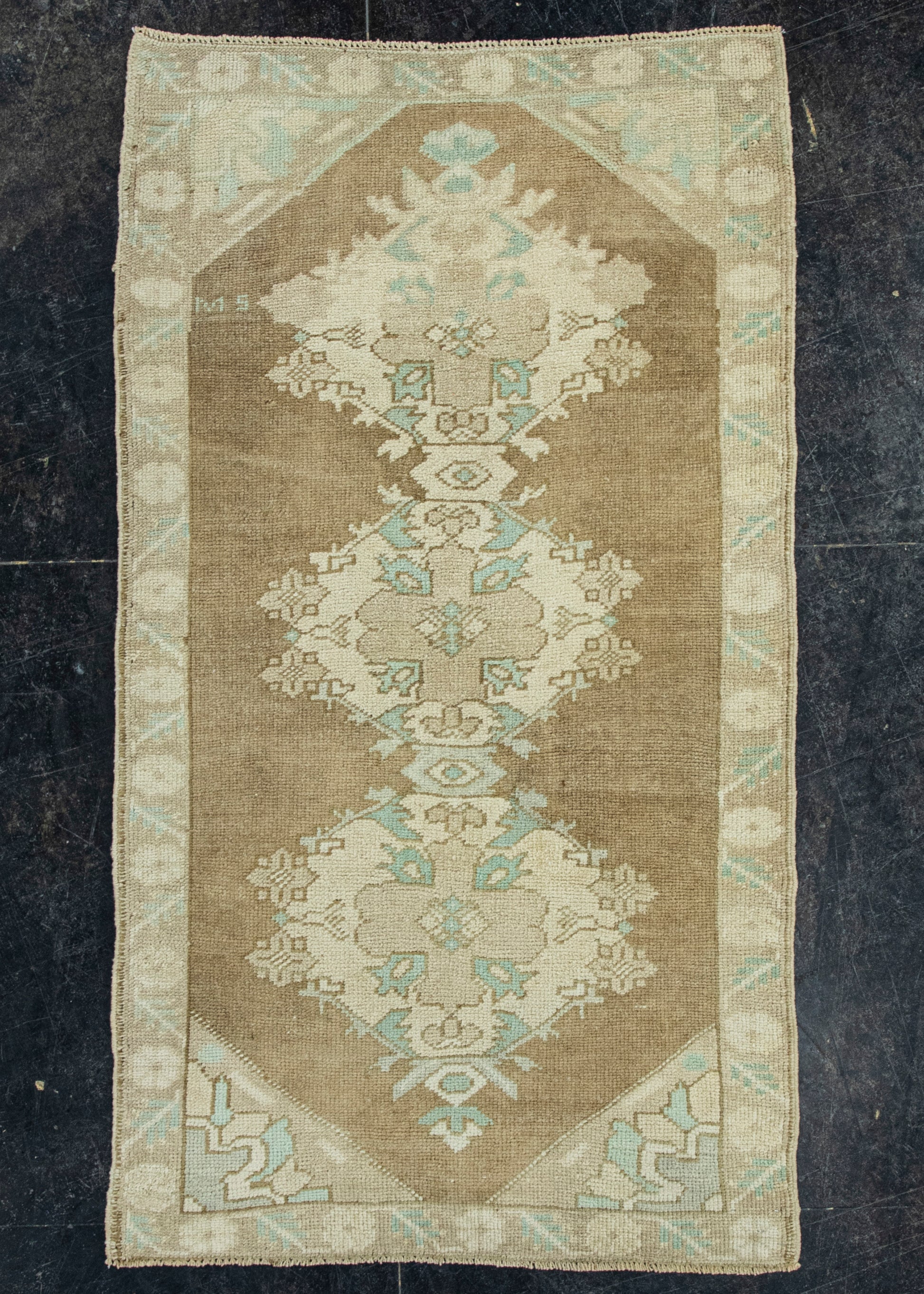 Turkish Vintage Rug  3'2" x 5'7" #20801