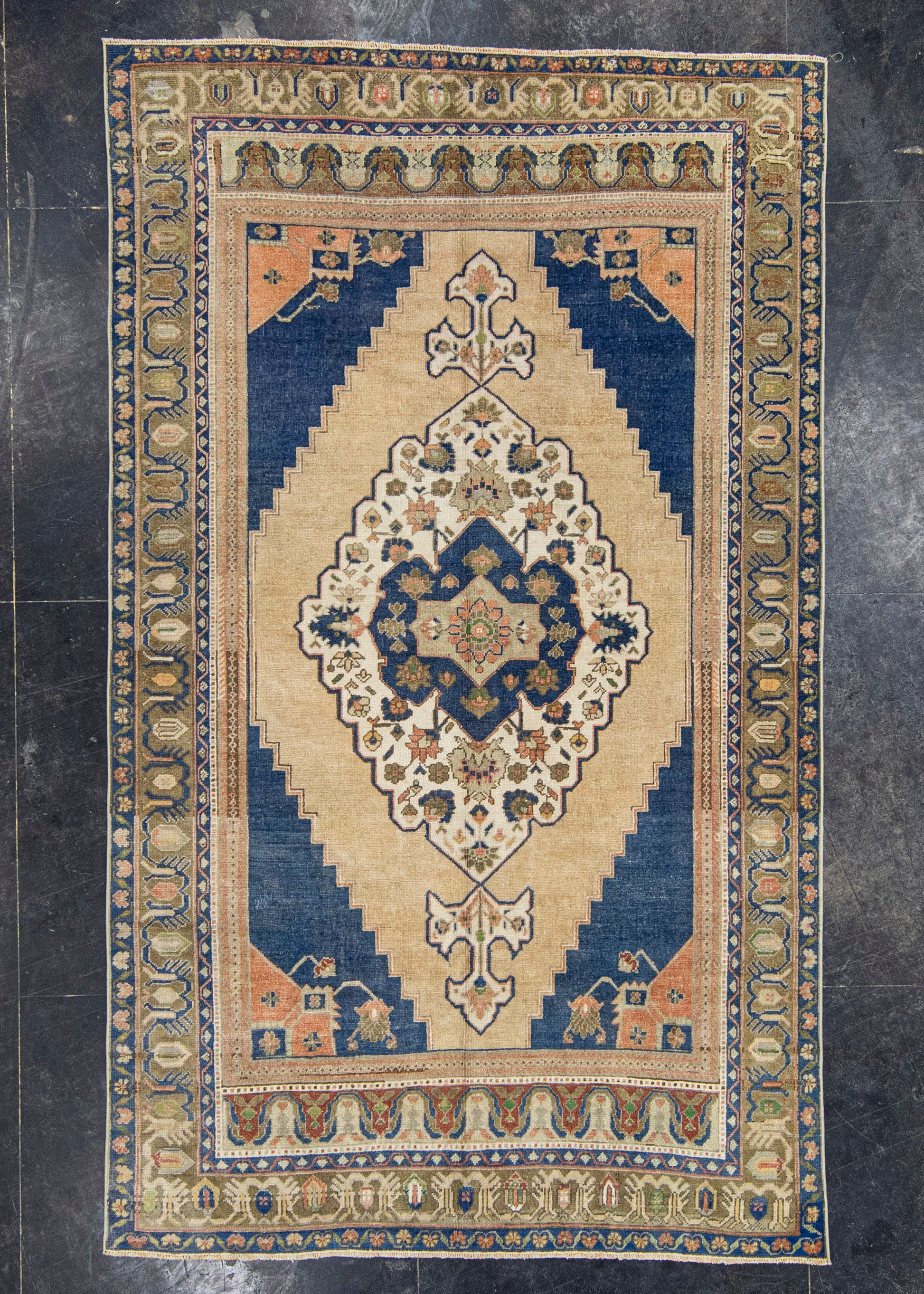 Turkish Vintage Rug  5'6" x 9'2" #21000