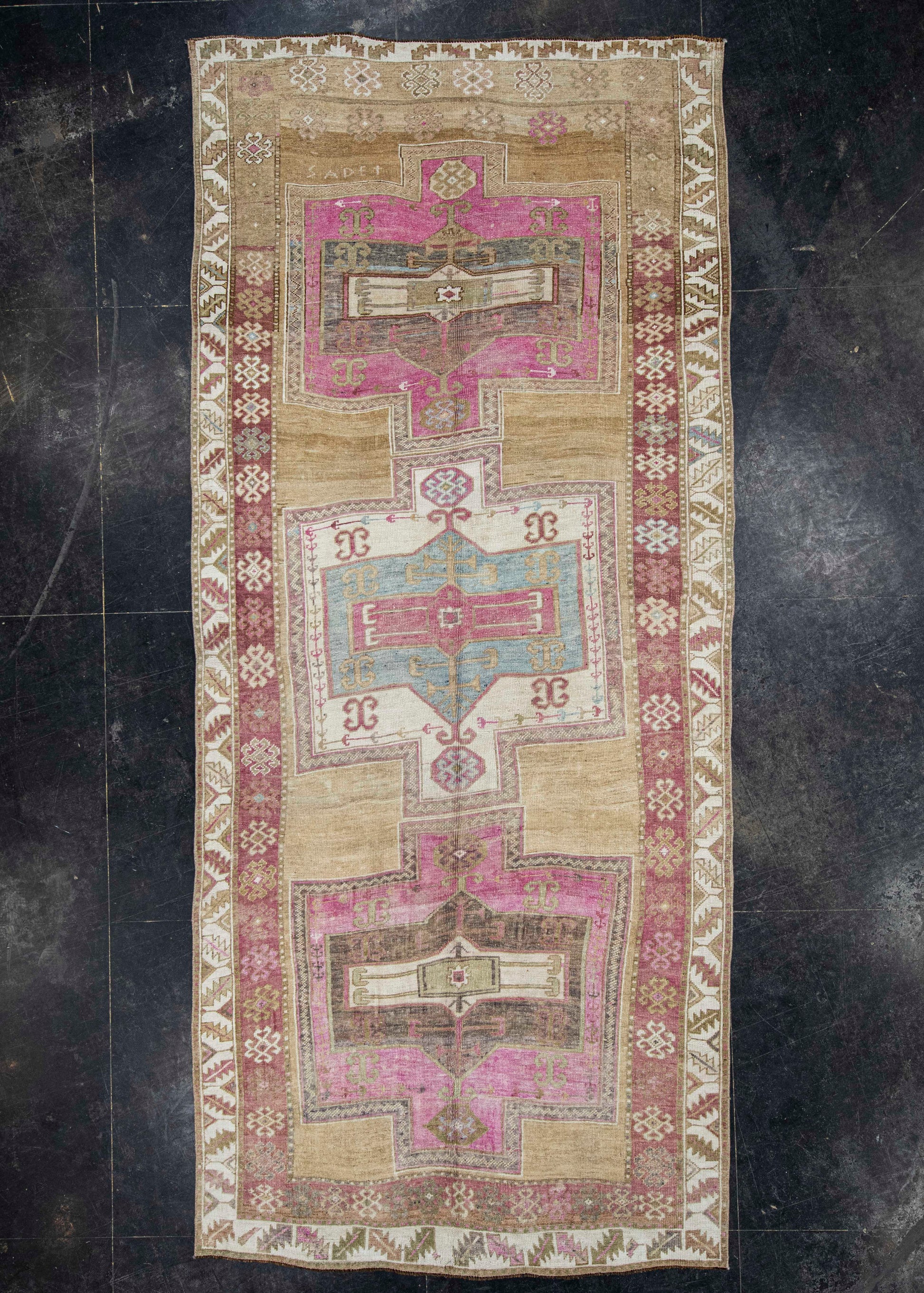 Turkish Vintage Rug  5'3" x 11'11" #21119