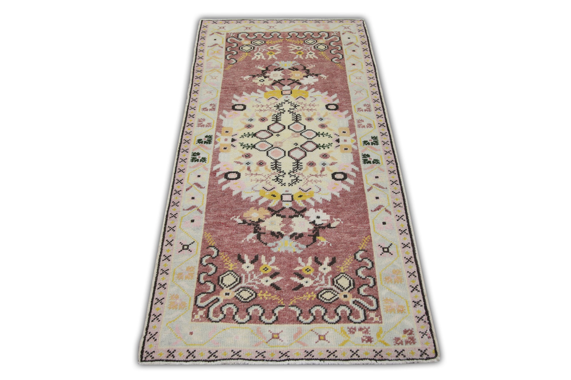 Turkish Vintage Anatolian Rug  2'8" x 5'3" #273