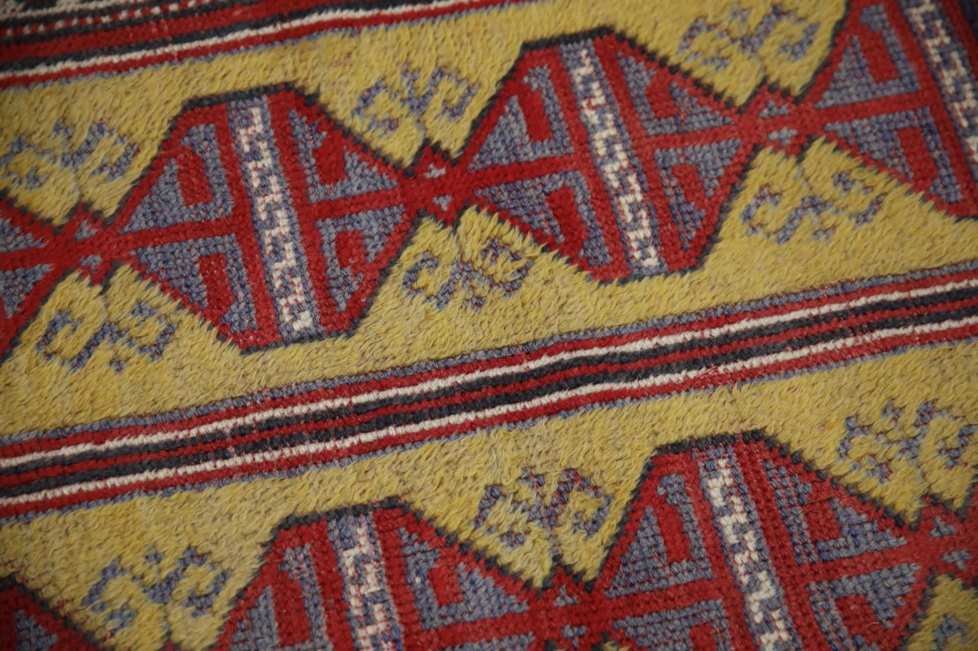 Turkish Vintage Anatolian Rug  2'7" x 4'3" #293