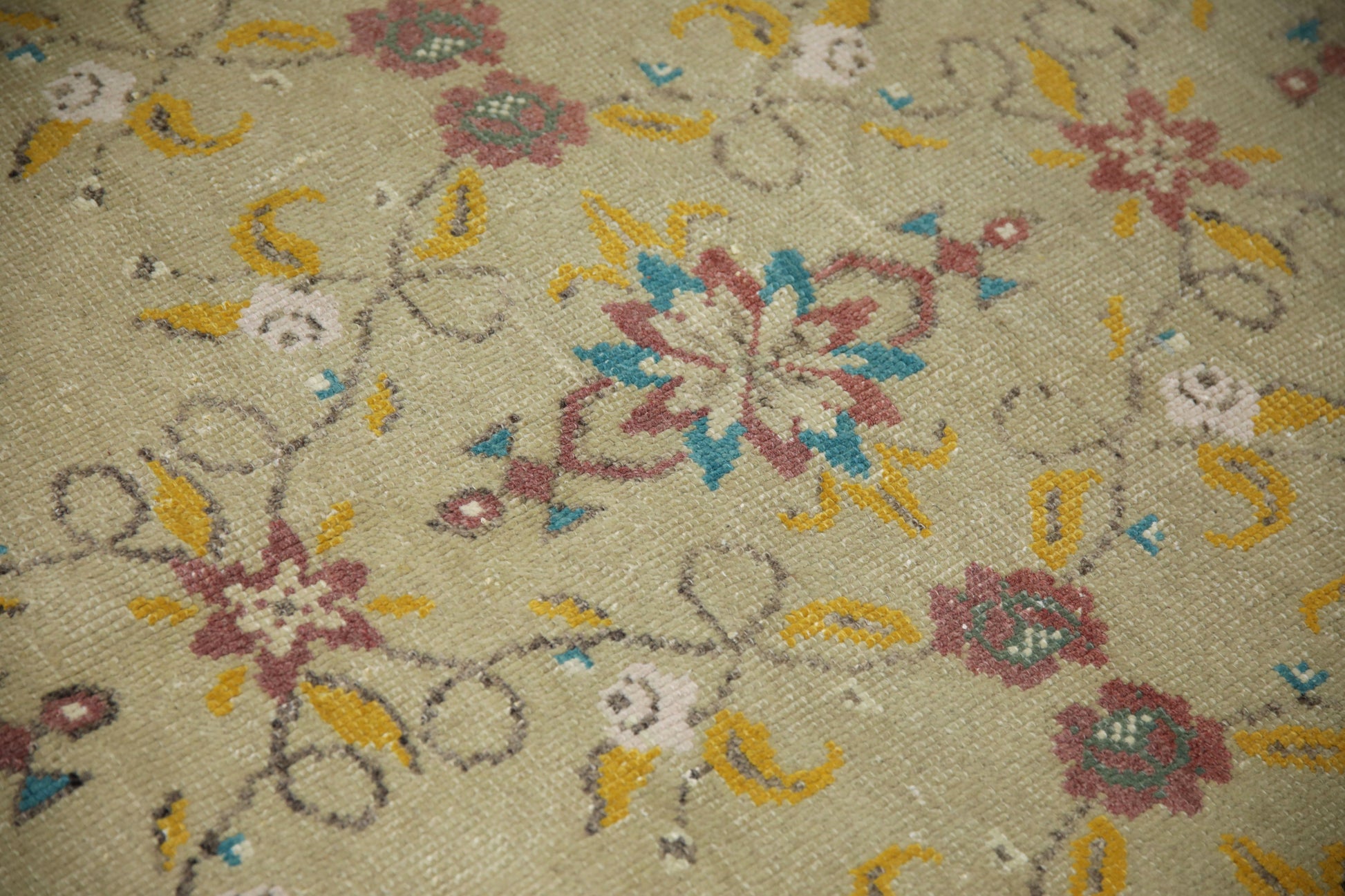 Turkish Vintage Anatolian Rug  4'2" x 8'11" #424