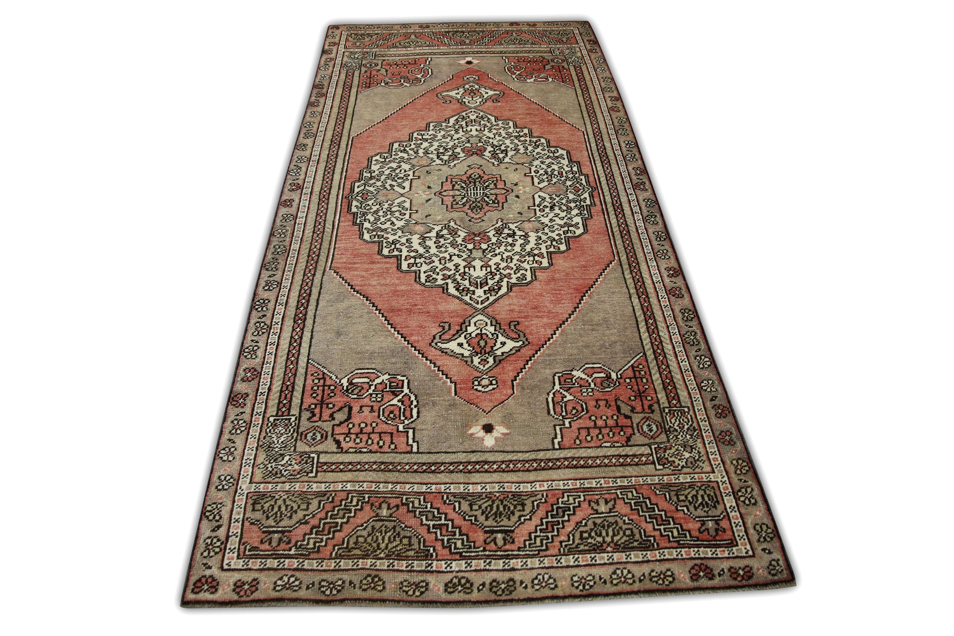 Turkish Vintage Anatolian Rug  3'9" x 7'11" #400