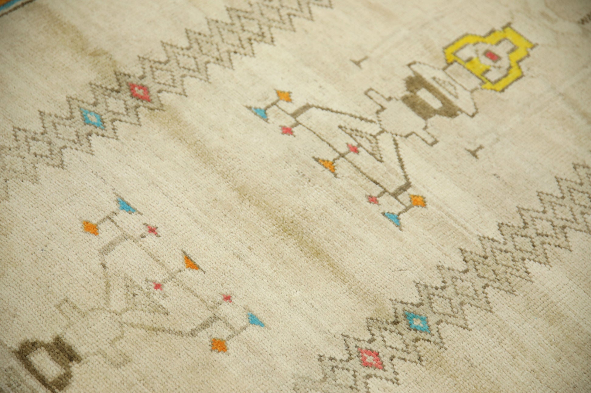 Turkish Vintage Anatolian Rug  3'8" x 8'2" #2130