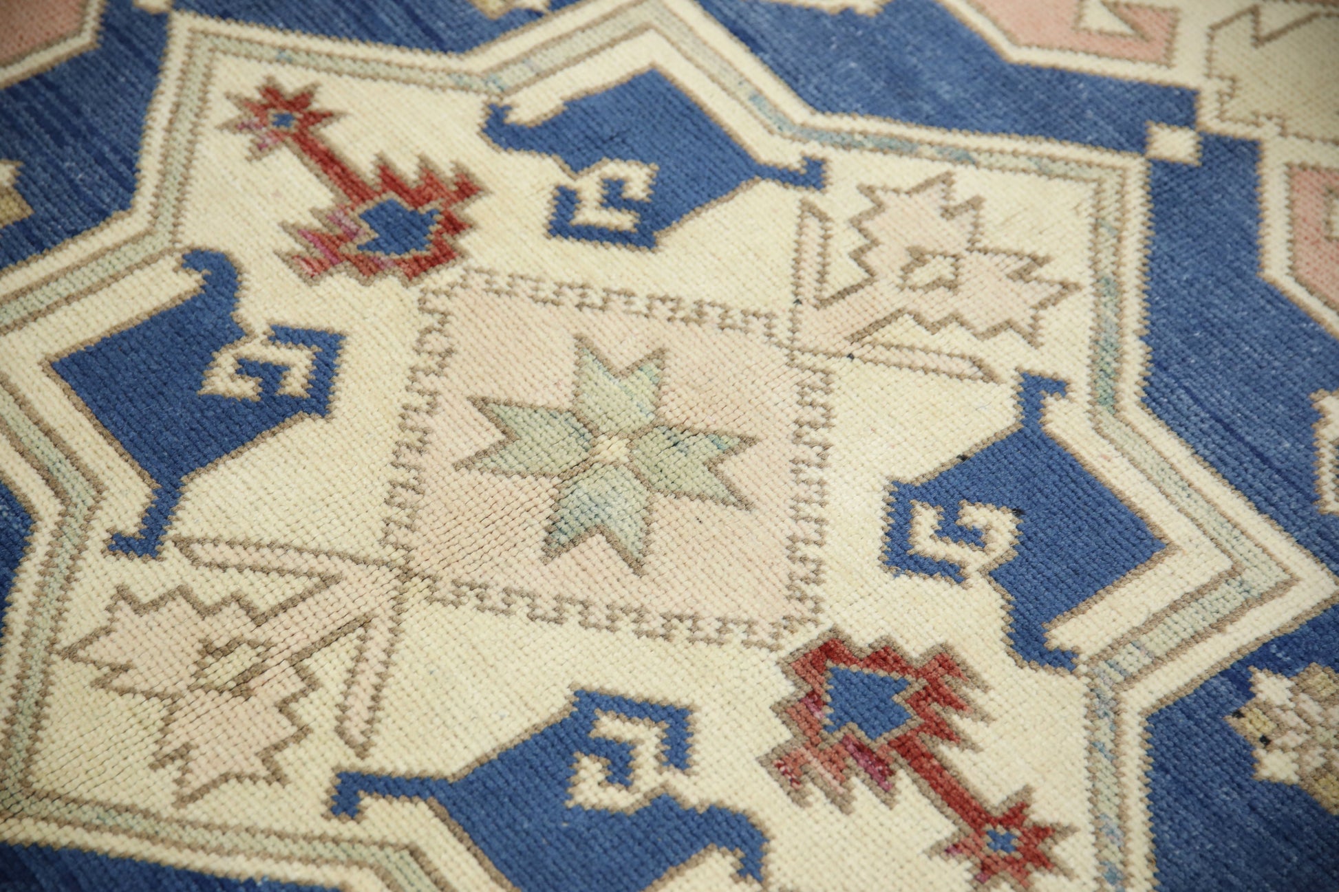 Turkish Vintage Anatolian Rug  4'8" x 7'9" #365