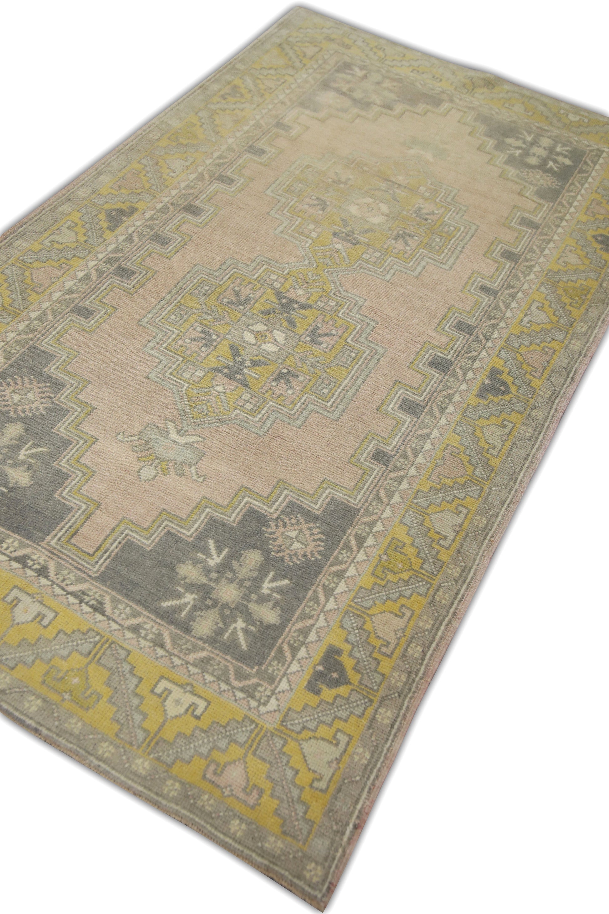 Turkish Vintage Anatolian Rug  4' x 7' #385