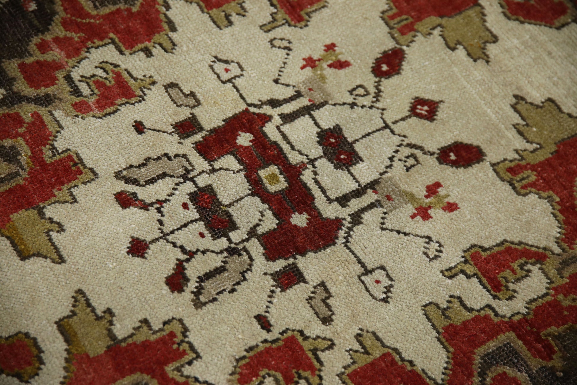 Turkish Vintage Anatolian Rug  4' x 7' #08