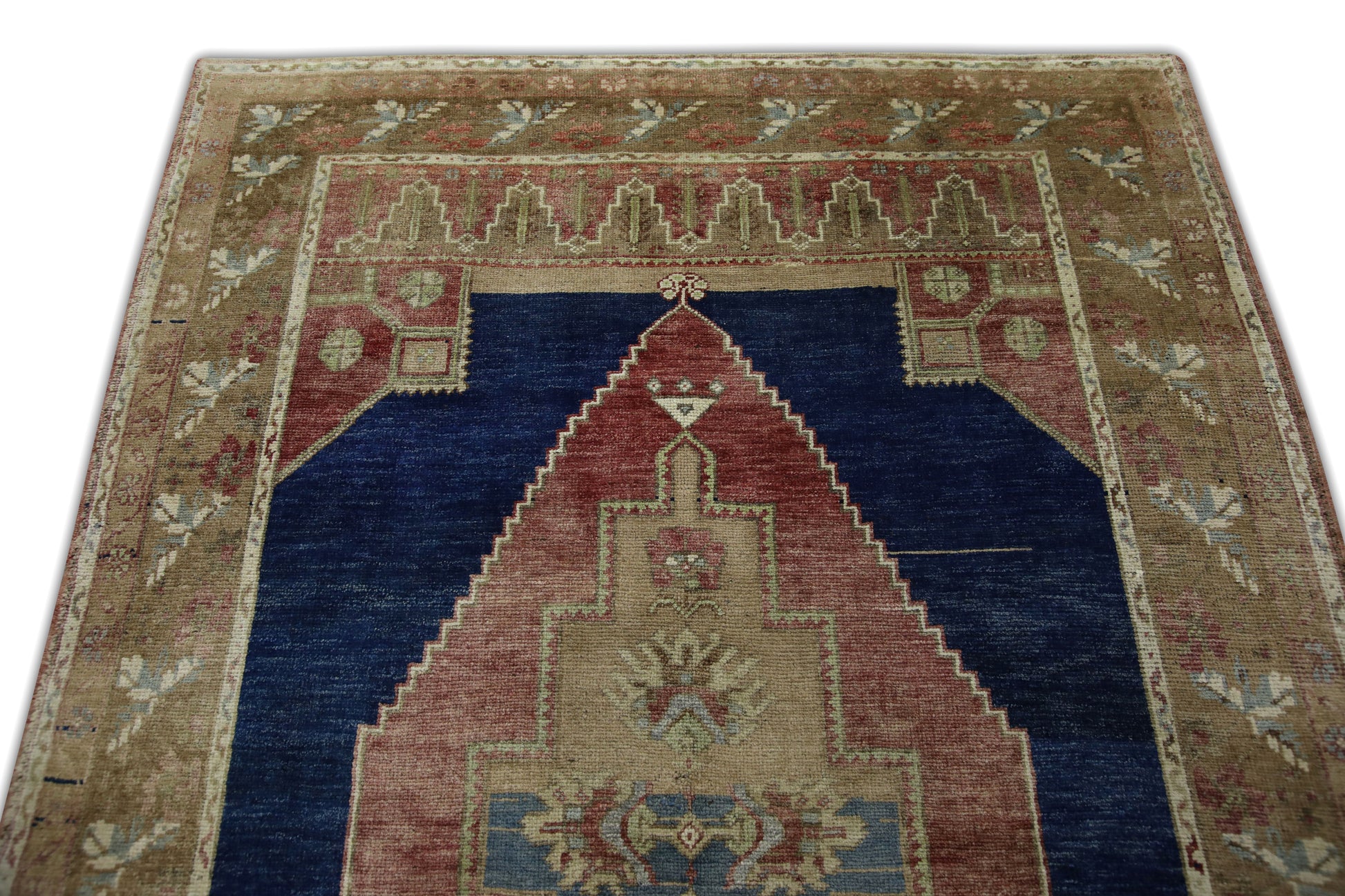 Turkish Vintage Anatolian Rug  4'10" x 7'8" #37