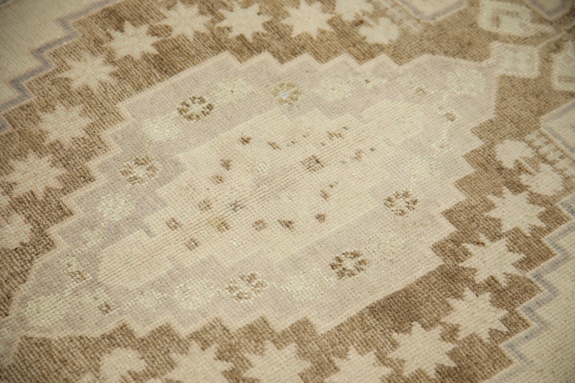 Turkish Vintage Anatolian Rug  4'3" x 7'6" #366