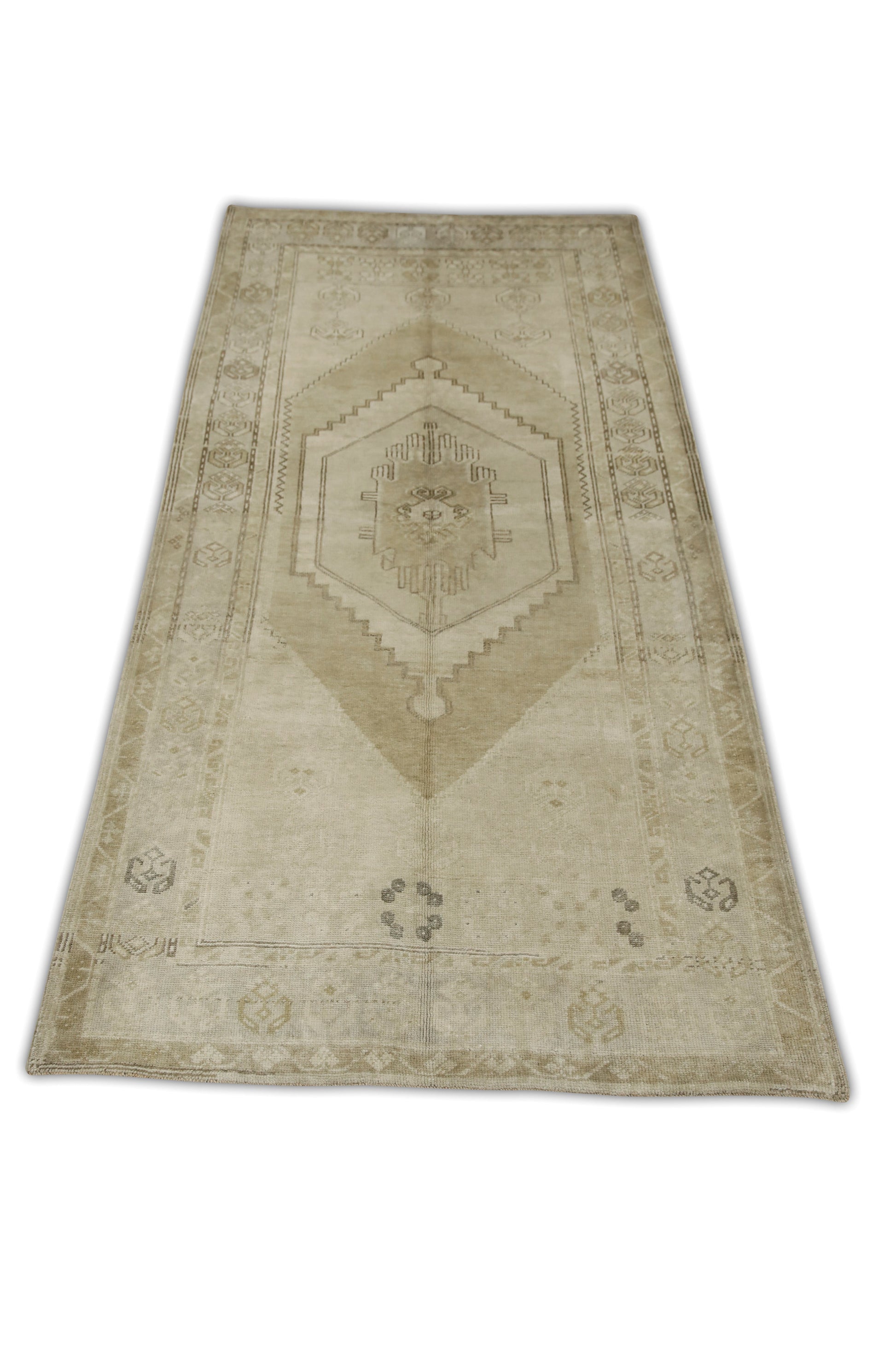 Turkish Vintage Anatolian Rug  3'5" x 7'4" #6977