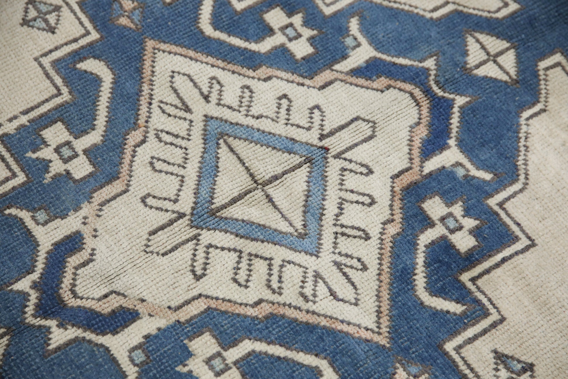 Turkish Vintage Rug 4'10" x 6'5" #504