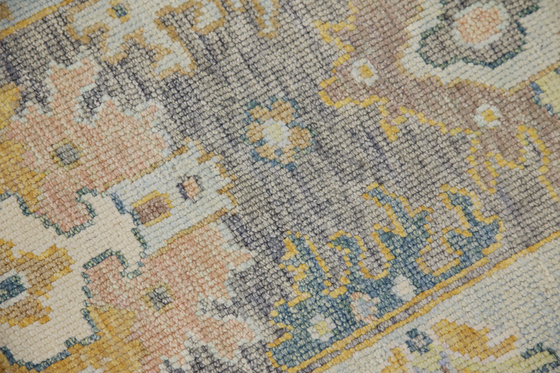 Turkish Rug Oushak Rug 2'4" x 3'5" #111127
