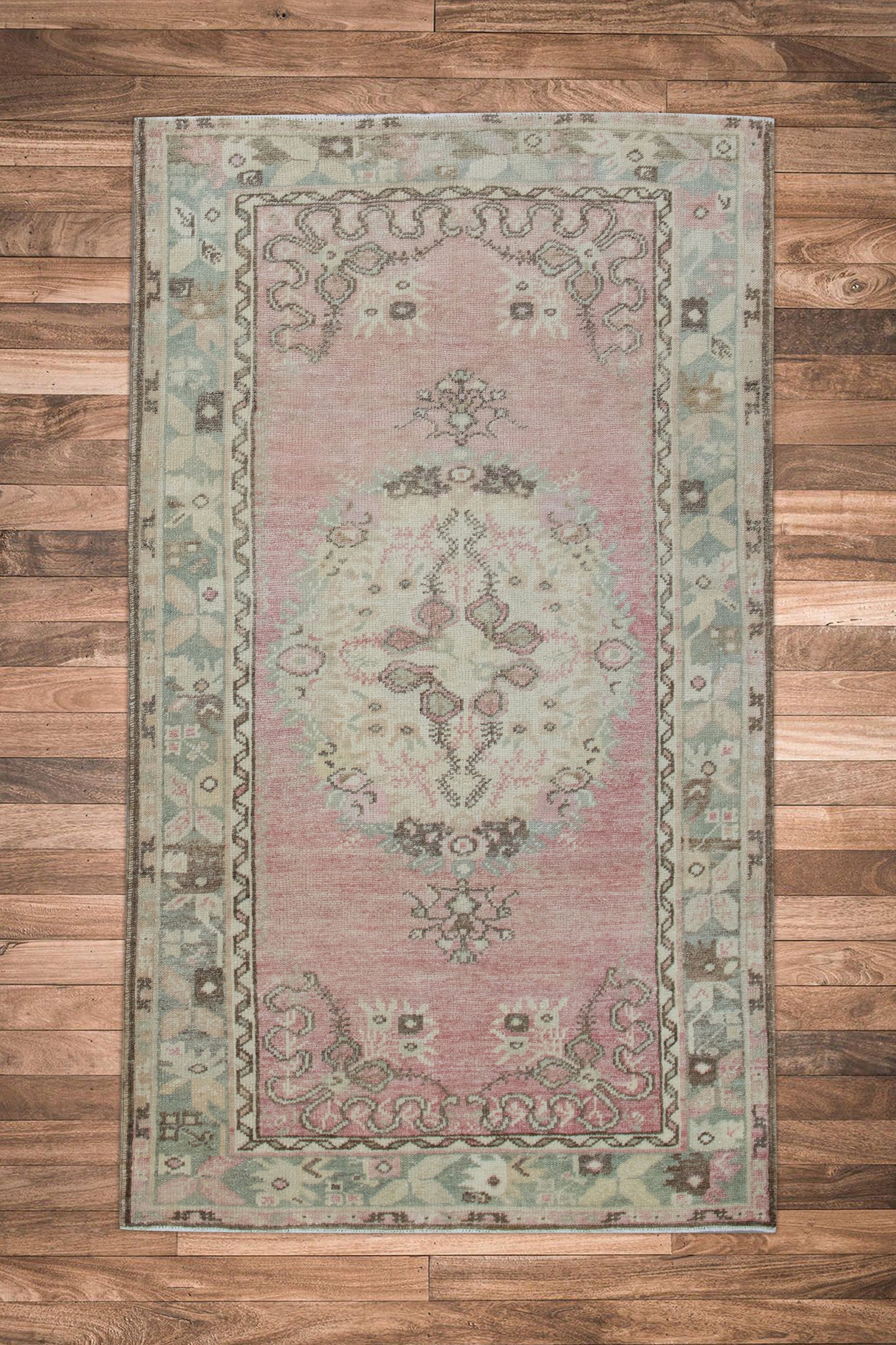Turkish Vintage Anatolian Rug 3'2" x 5'6" #11096