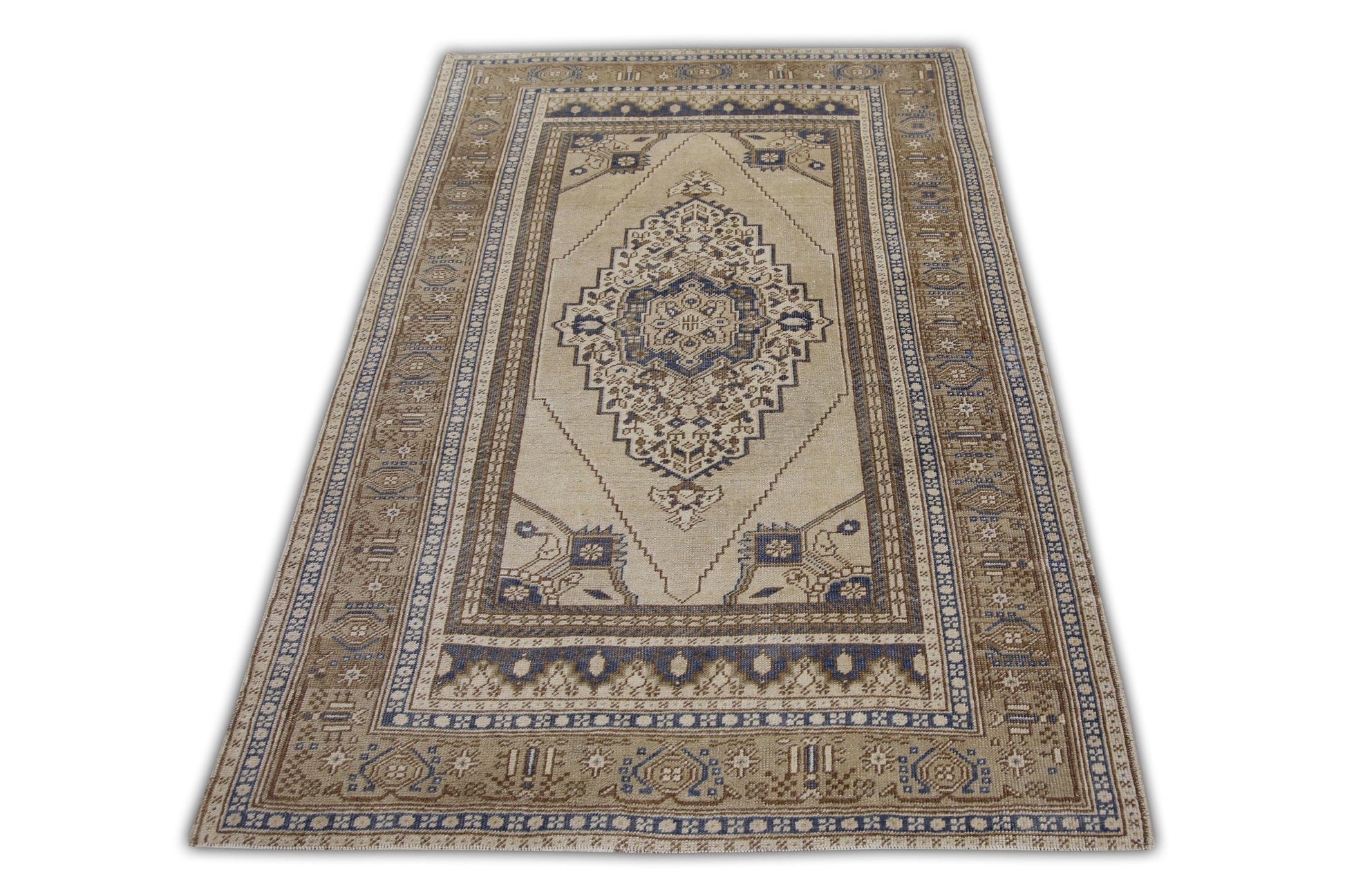 Turkish Vintage Anatolian Rug  4' x 6' #11101