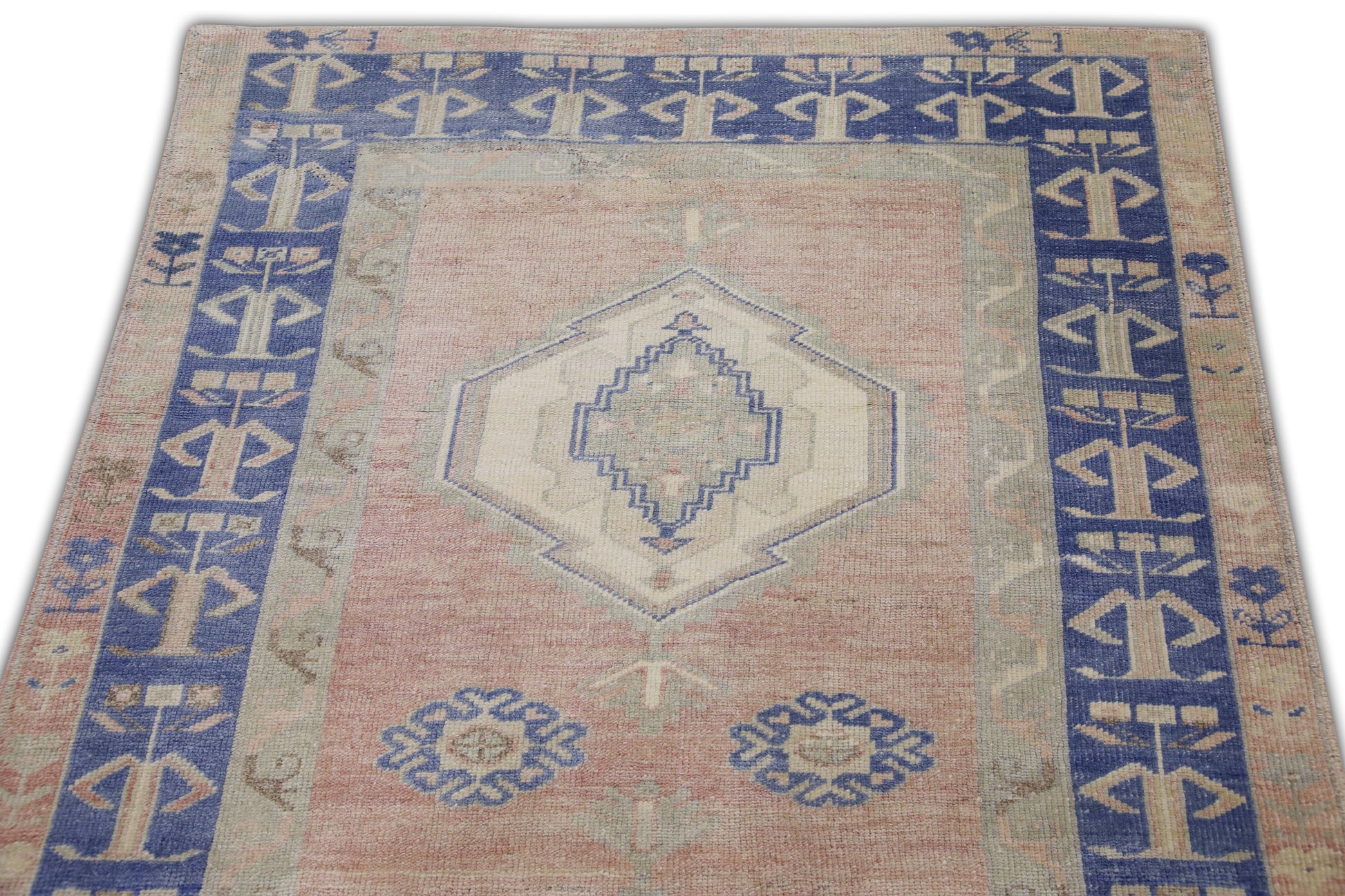 Turkish Vintage Anatolian Rug  3'9" x 5'6" #11172