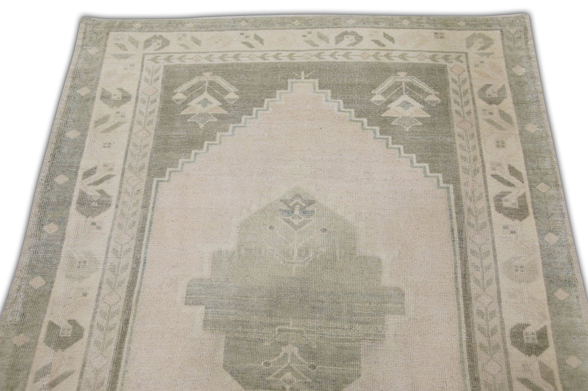 Turkish Vintage Anatolian Rug  4'1" x 5'5" #11184
