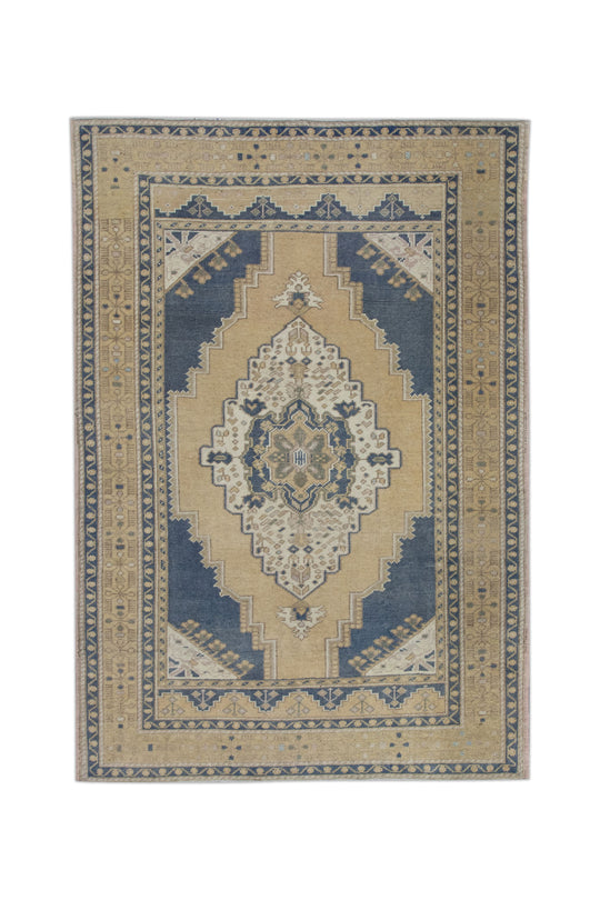 #11105 Turkish Vintage Anatolian Rug  3'11" x 5'8"