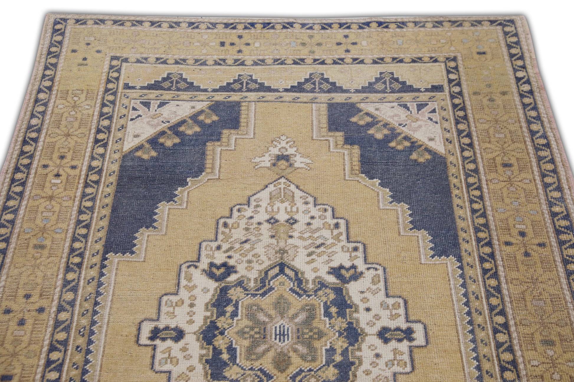 Turkish Vintage Anatolian Rug  3'11" x 5'8" #11105