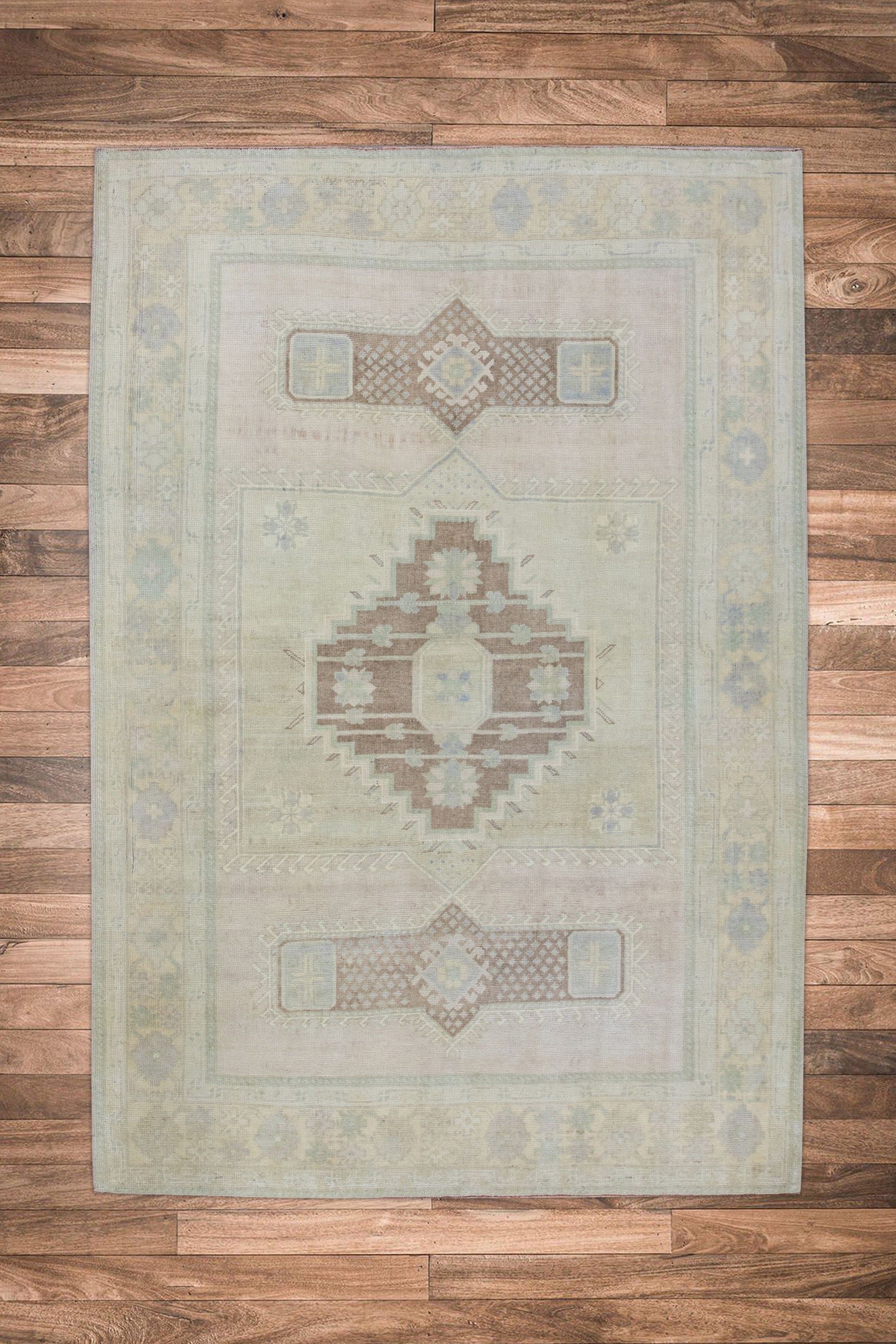 Turkish Vintage Anatolian Rug  4'3" x 6'1" #11066