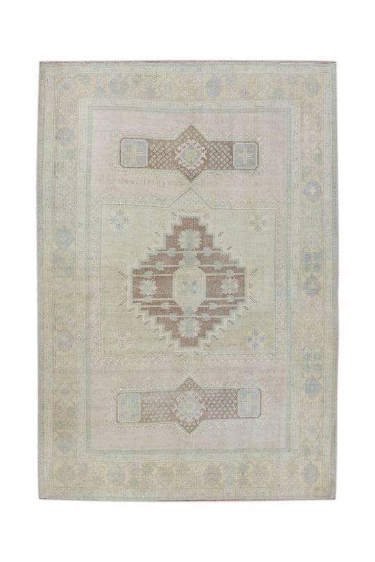 #11066 Turkish Vintage Anatolian Rug  4'3" x 6'1"