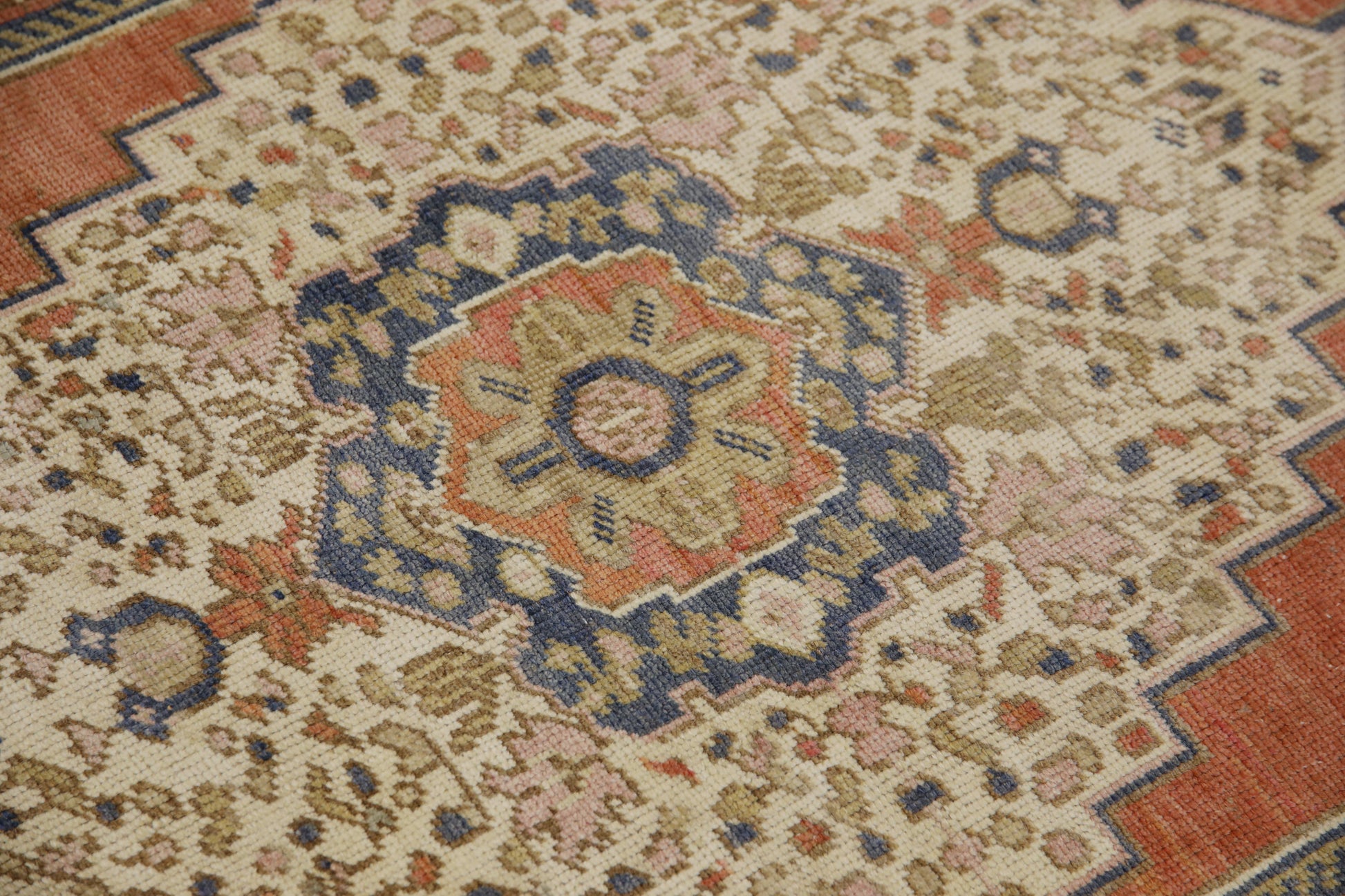 Turkish Vintage Anatolian Rug  4'2" x 6'5" #11073