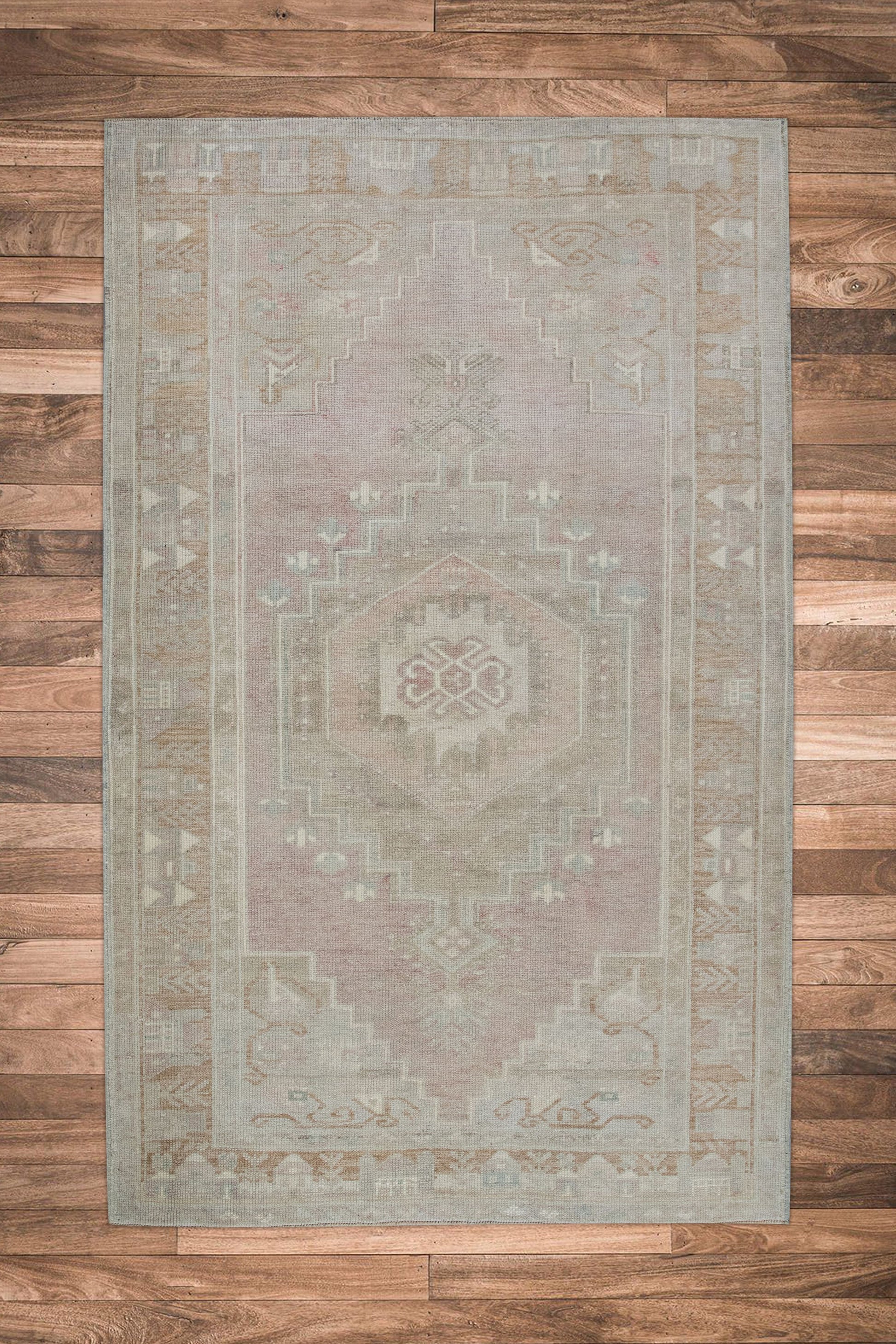 Turkish Vintage Anatolian Rug  4' x 6'1" #11080