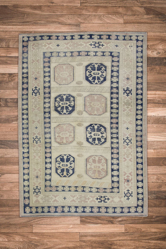 #11079 Turkish Vintage Anatolian Rug  4'1" x 5'8"