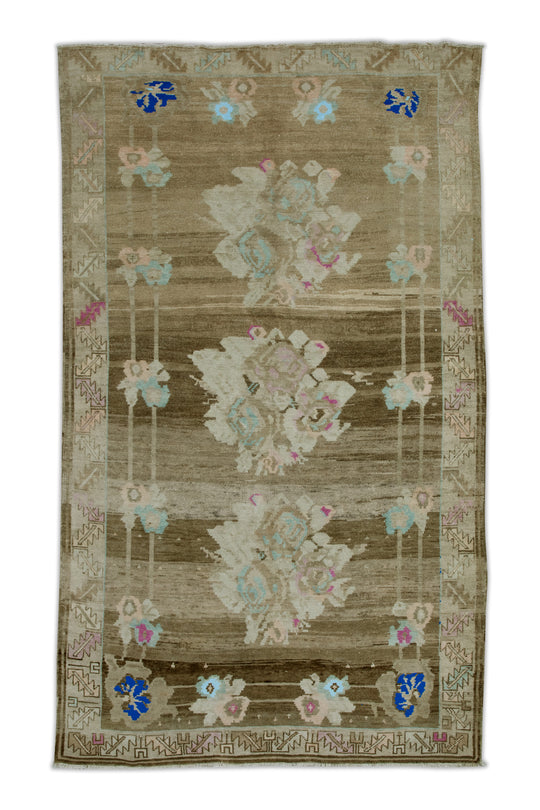 #152 Turkish Vintage Anatolian Rug 6'2" x 9'5"