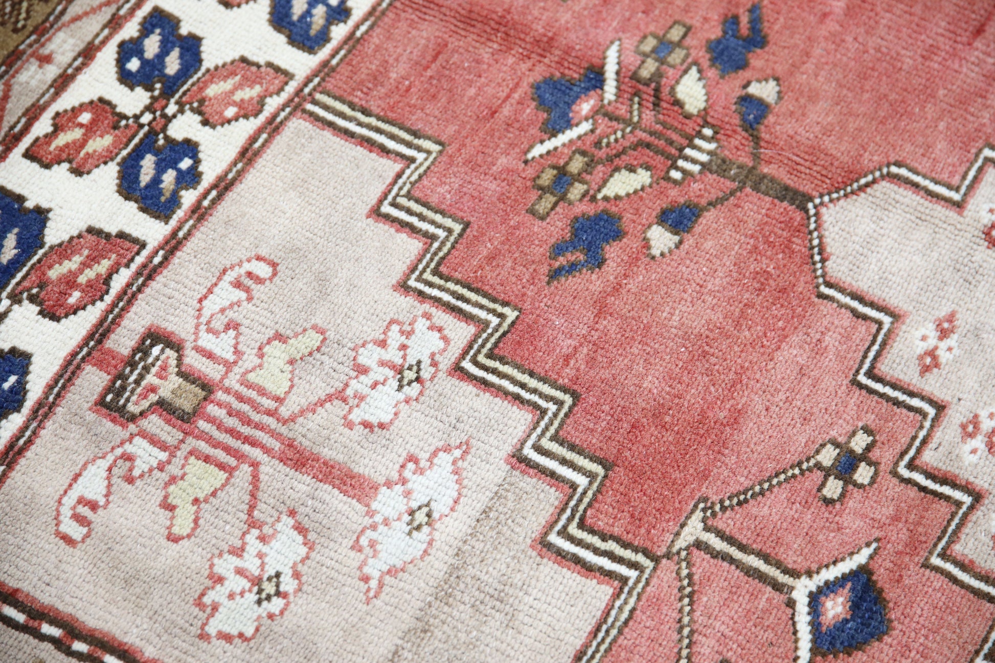 Turkish Vintage Anatolian Rug 5'4" x 7'10" #459