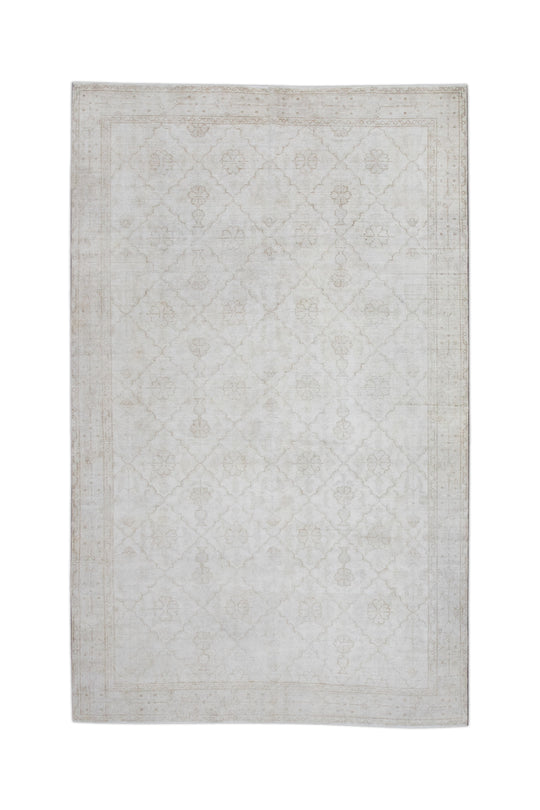 #11108 Turkish Vintage Anatolian Rug  6'3" x 9'11"