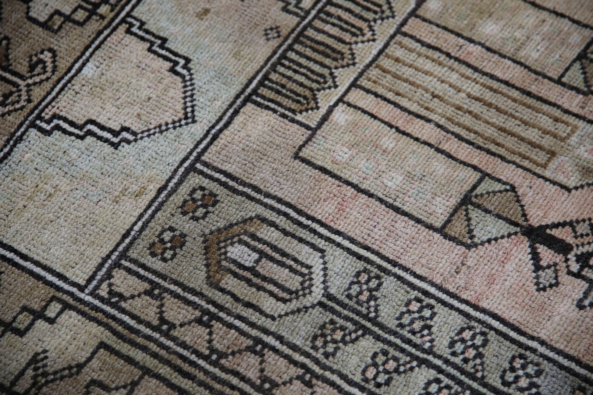 Turkish Vintage Anatolian Rug 4'3" x 7'5" #1040