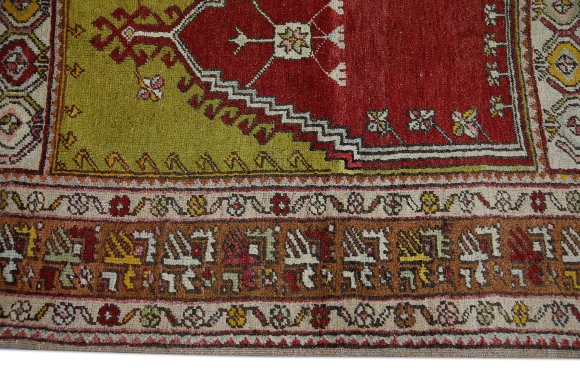 Turkish Vintage Anatolian Rug 3'6"x 5'2" #1037